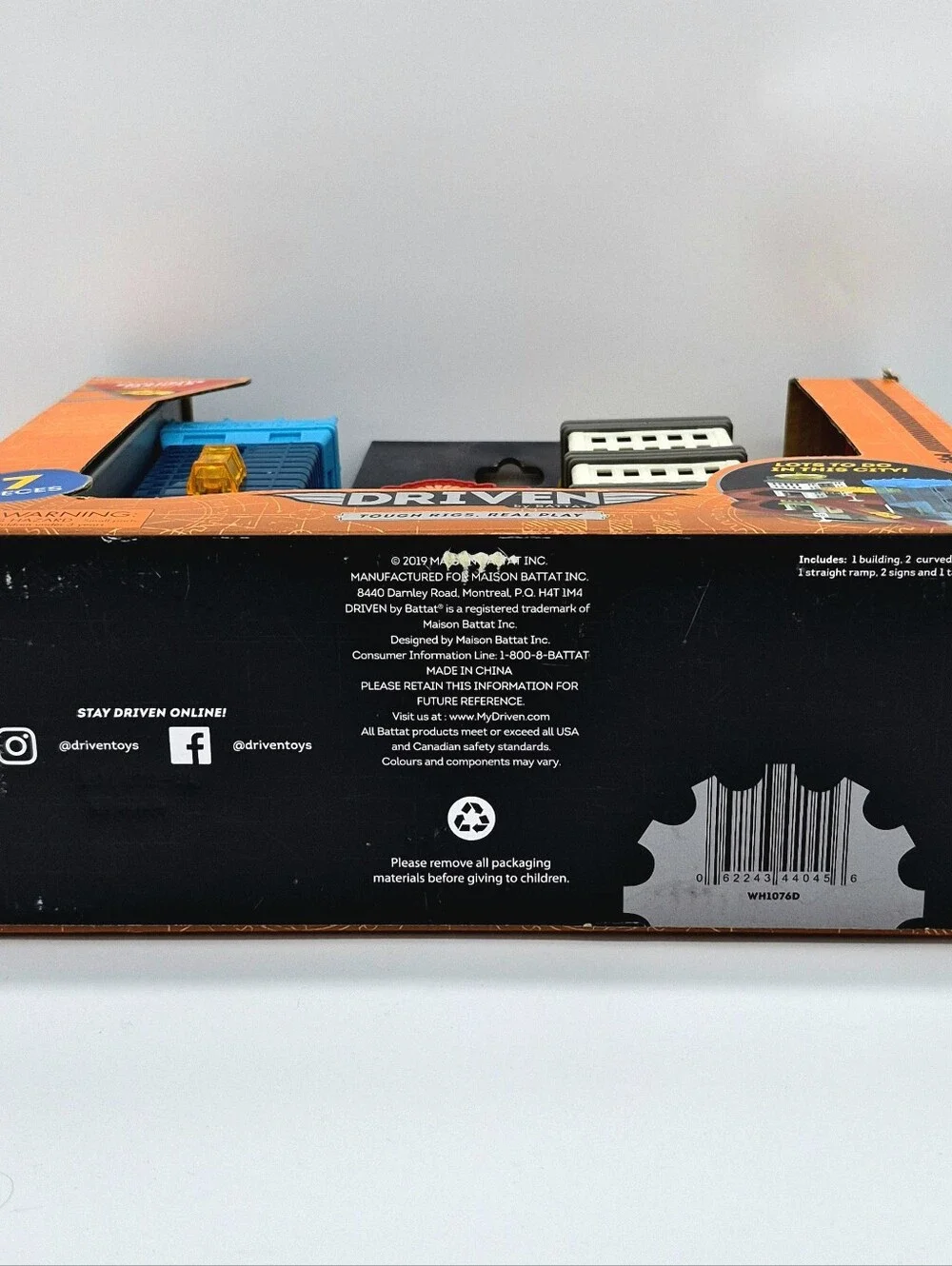 NEW Driven by Battat Big City Cruisin' Pocket Series Playset w/ Exclusive Taxi